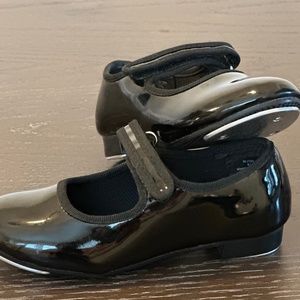 Tap shoes